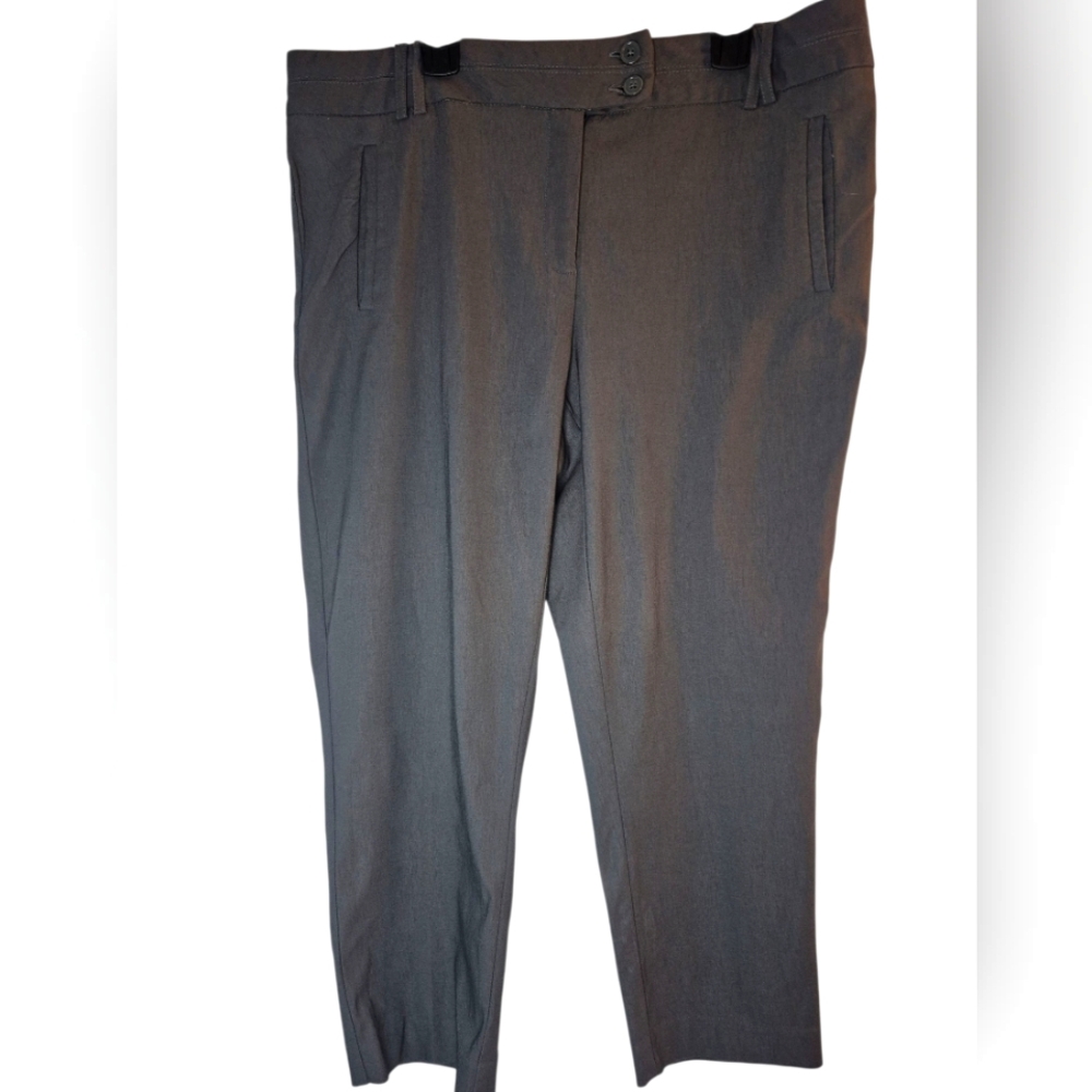 Striking Stormy Gray Land 'N Sea Cropped Dress Pants - Size 12